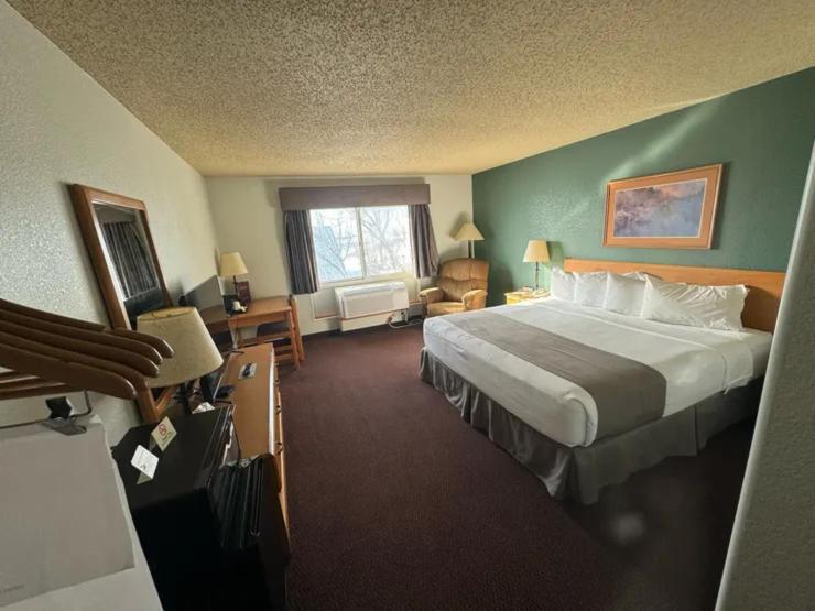 Fossil Creek Hotel & Suites Russell Zewnętrze zdjęcie