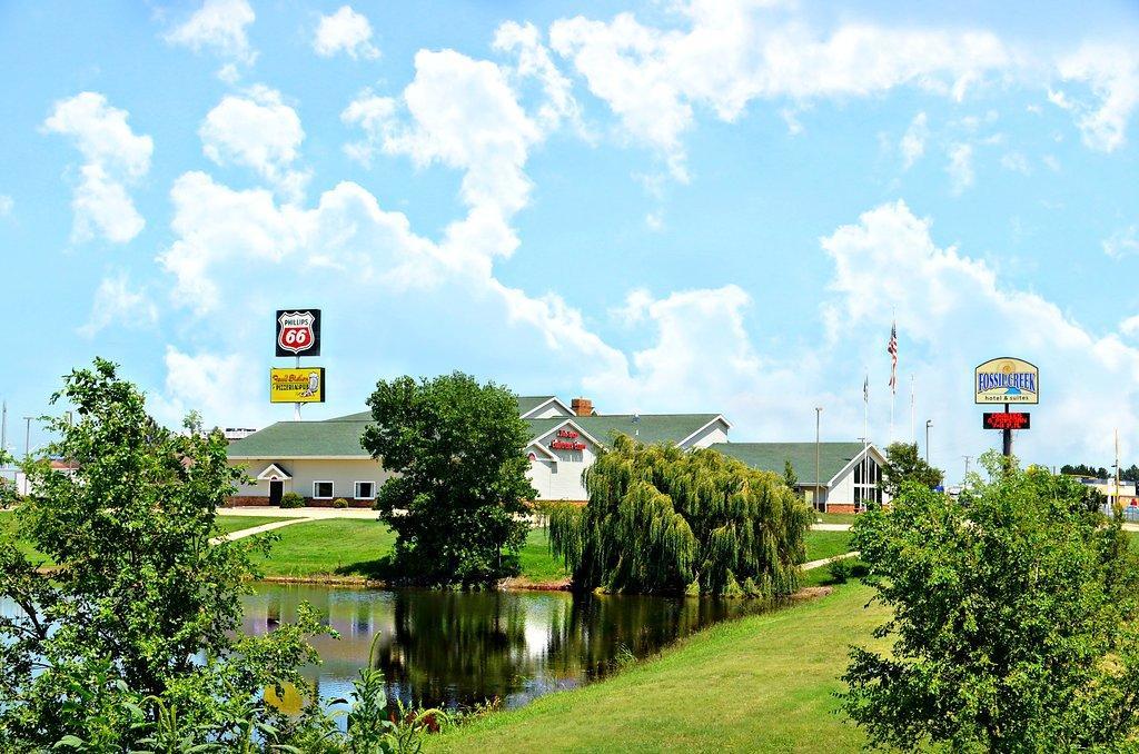 Fossil Creek Hotel & Suites Russell Zewnętrze zdjęcie